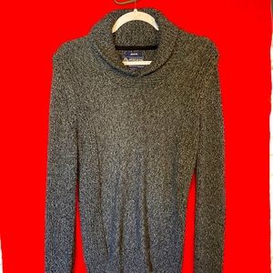 American Rag sweater size M